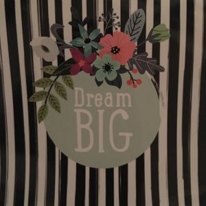 Meet your Posher, Abbie